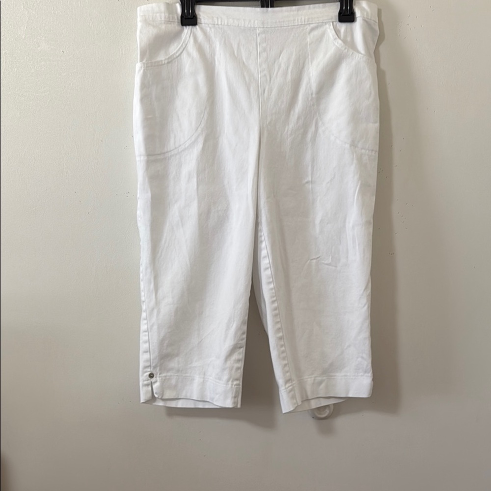 White Cropped Pants by Just My Size..Large